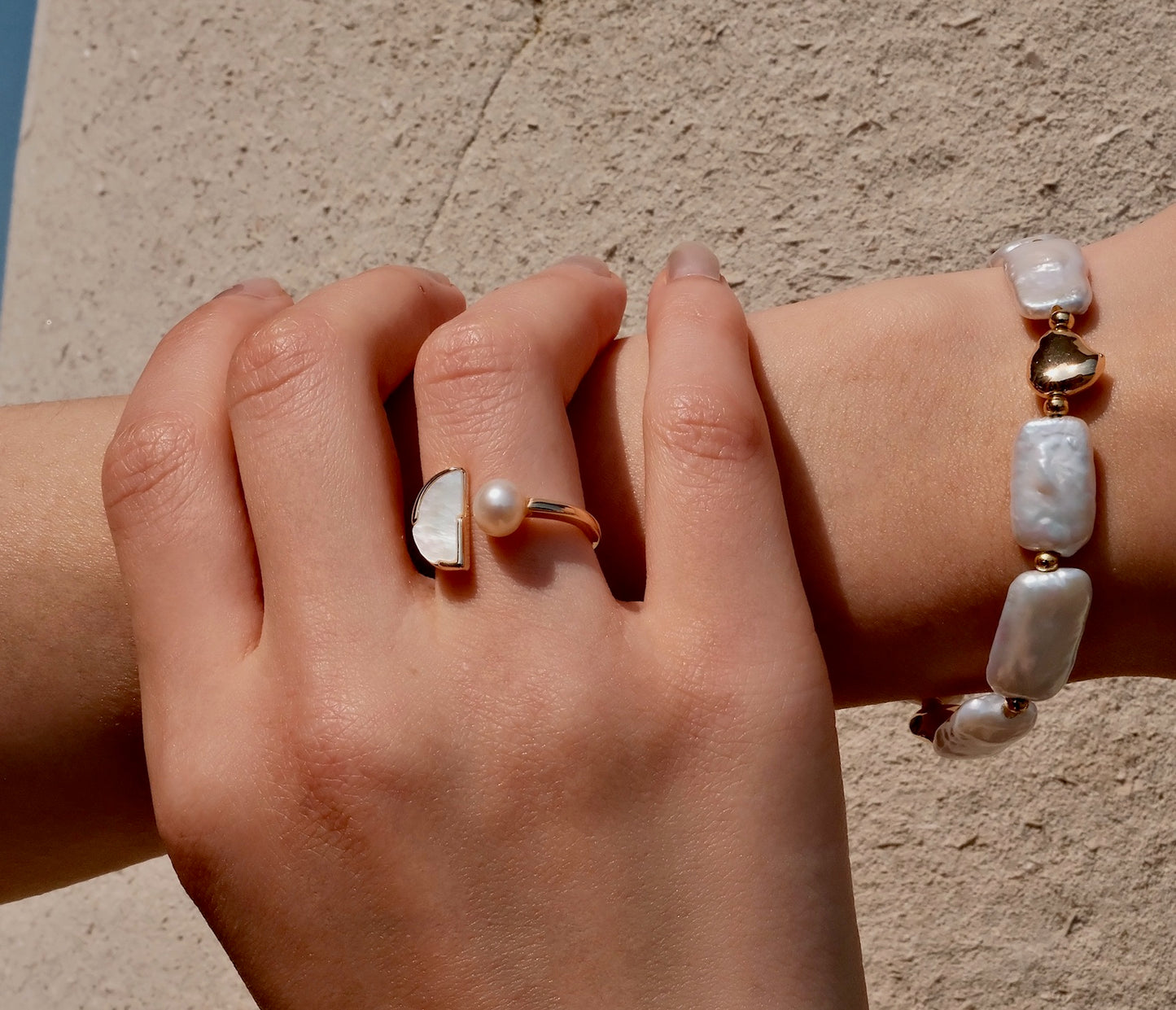 Geometric Ring with Rounded Natural Pearl and Mother-of-Pearl