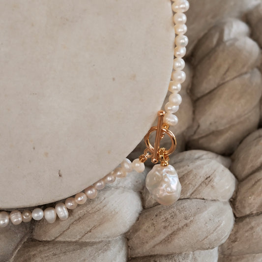 Rice Pearl Necklace with Detachable Waterdrop Baroque Pearl Pendant